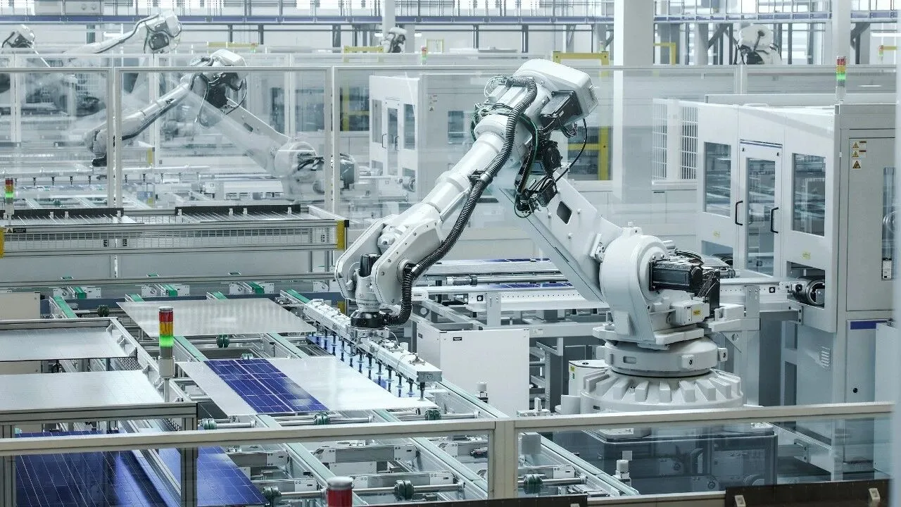 跨过“眼到→手到”天堑：在 automatica Shanghai 读懂工业机器人下一站